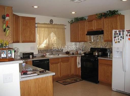 3rd image of 5844 Gemstone Peak St