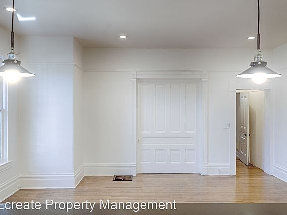 3rd image of 1416 Bath St Unit 1