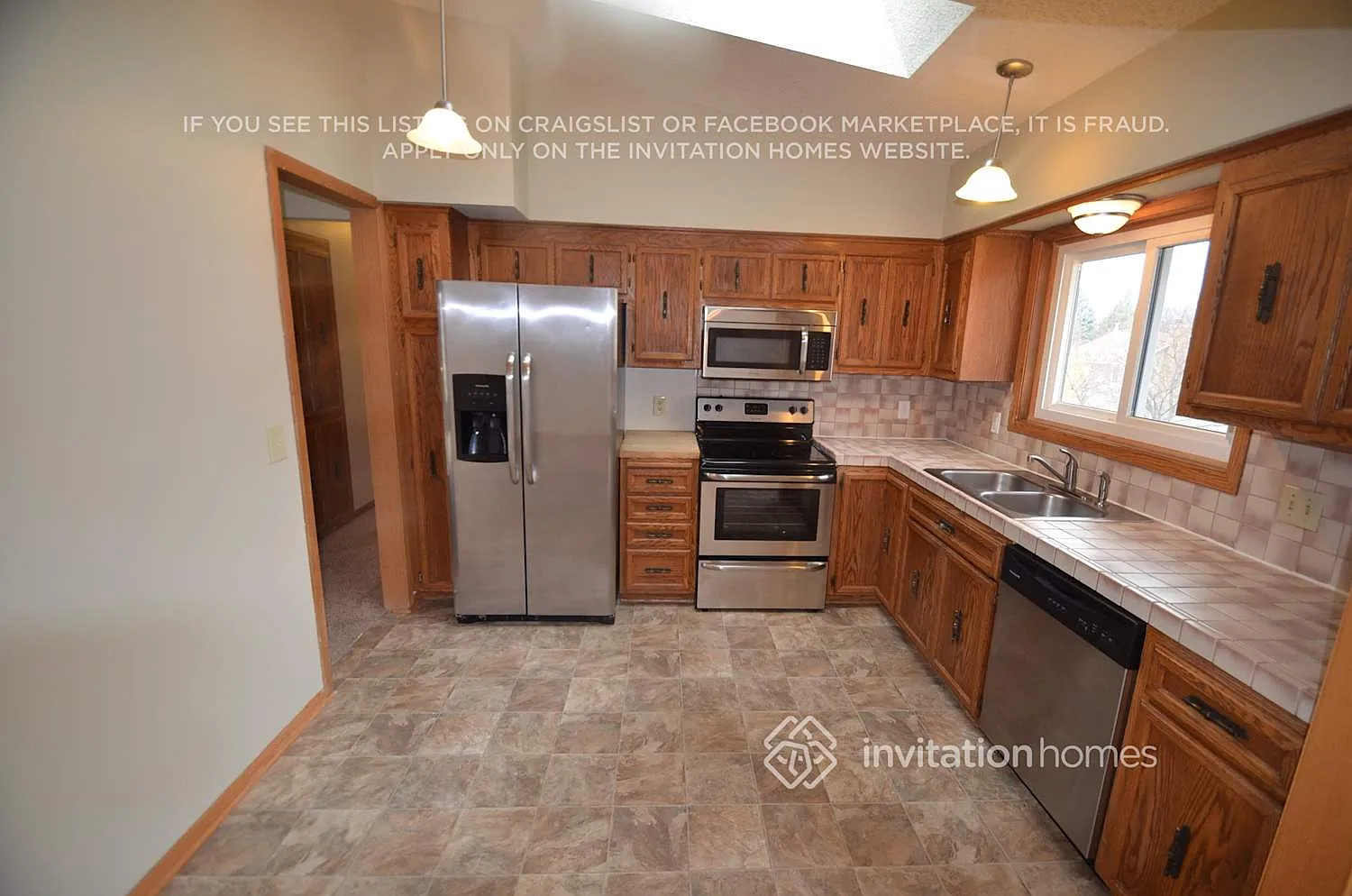 2416 Crestmount Ln Burnsville, MN 55306 — Photo 4