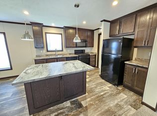 46000 Geddes Rd TRAILER 522, Canton, MI 48188