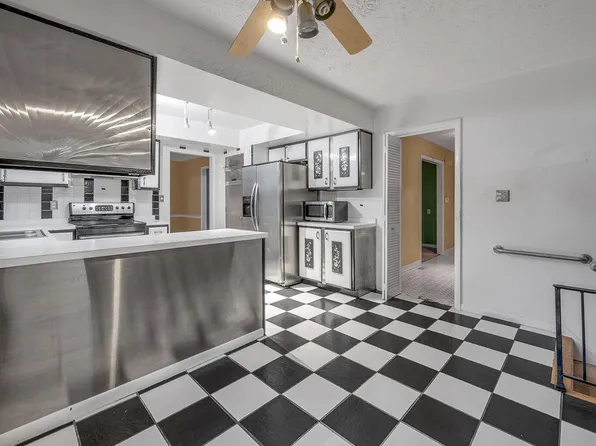 1601 Martha Ct, Lexington, KY 40505