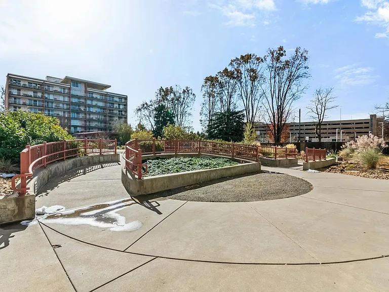 4800 E Hale Pkwy — Photo 38