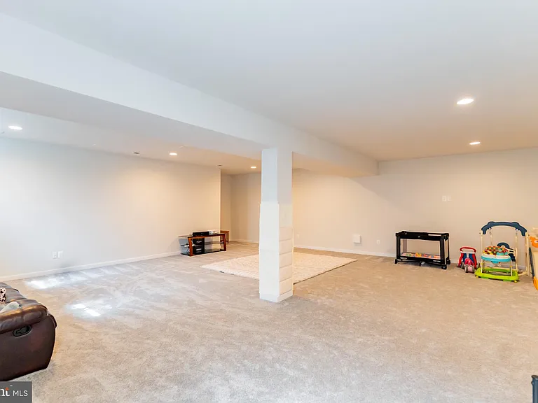 41914 Spring Air Dr — Photo 72