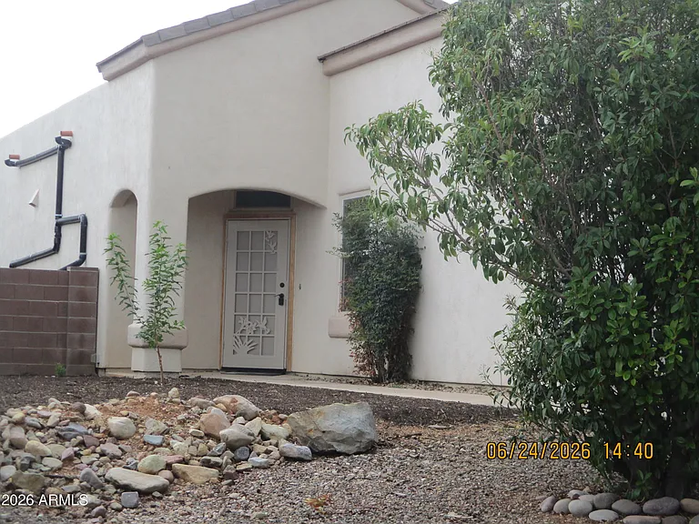 3068 Solarro Dr — Photo 2