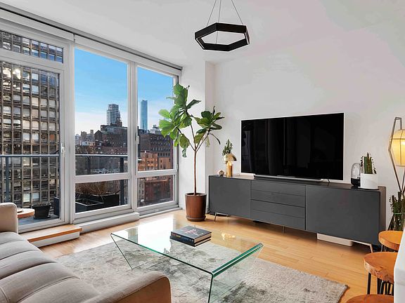 3rd image of 303 E 33rd St APT 11H