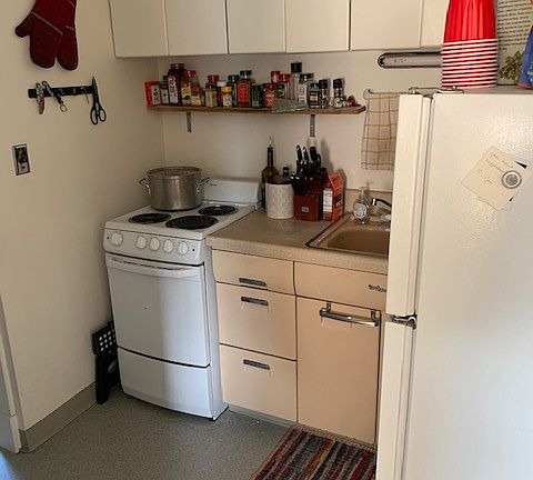 5th image of 721 Catherine St APT 5