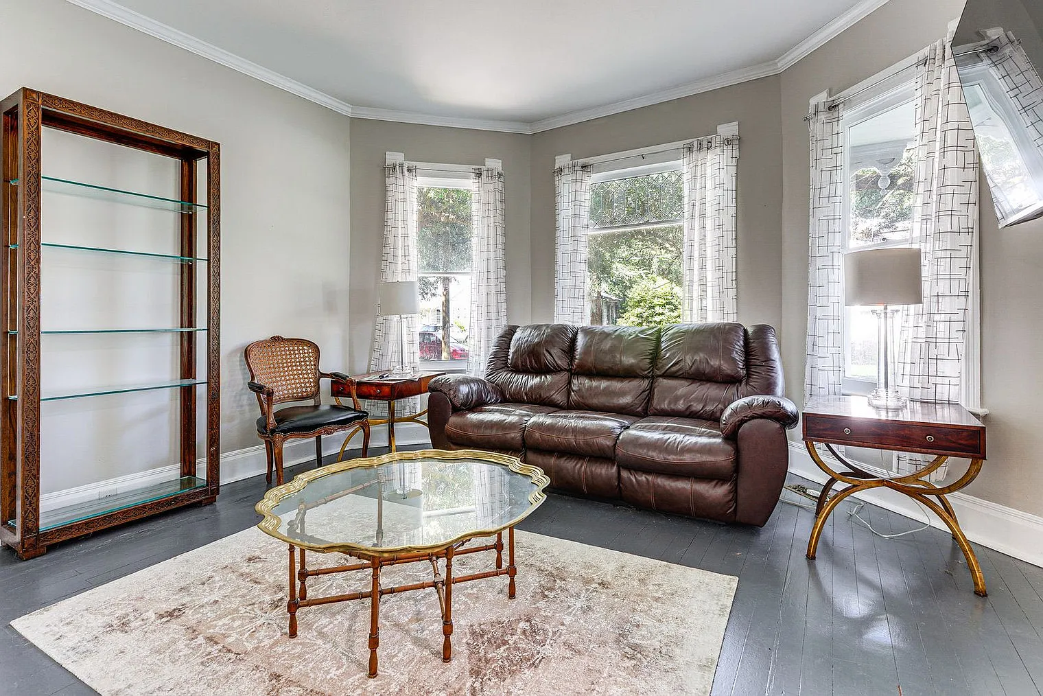 3 bed, 2.0 bath, 1862 sqft, $2,806 — Photo 2