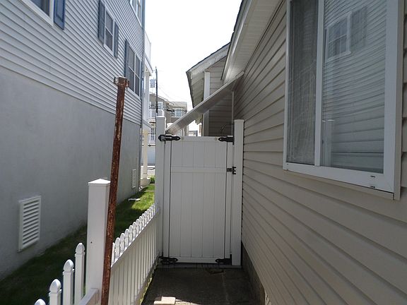 4th image of 123 E Leaming Ave