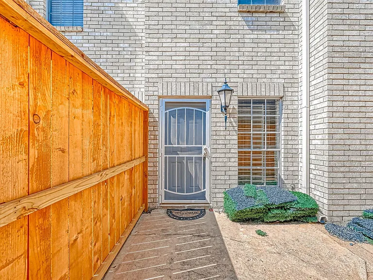 3780 Tanglewilde St #604 — Photo 5