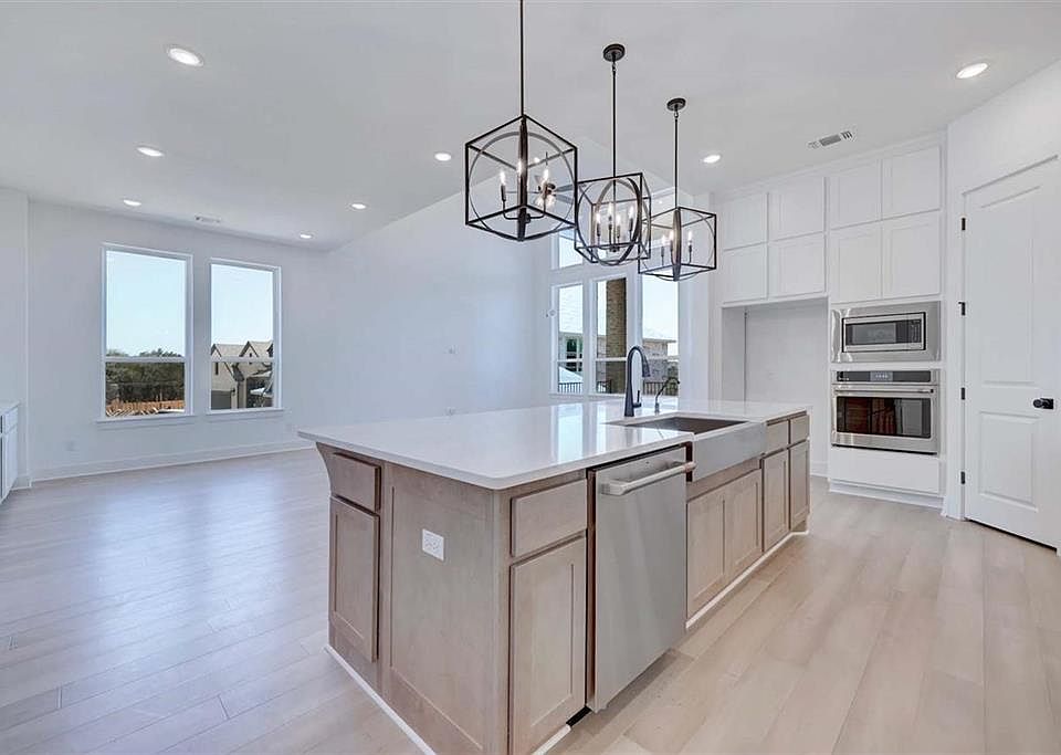 204 Texas Trl, TX 78628 Zillow