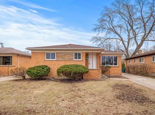 23260 Avon Rd, Oak Park, MI 48237