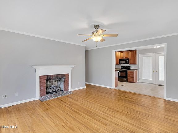 4th image of 505 Dogwood Ln
