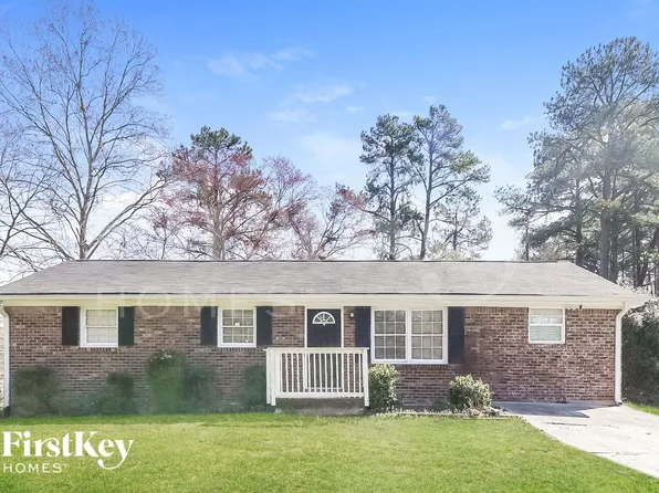 6698 Kull Dr, Lithia Springs, GA 30122