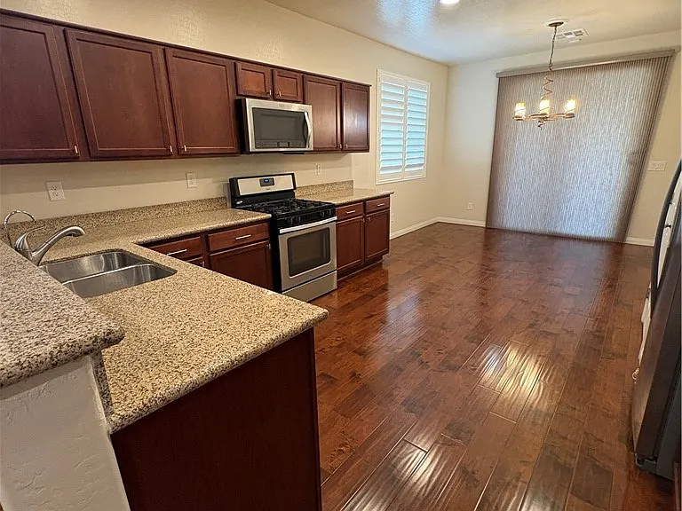 146 White Mule Ave — Photo 2