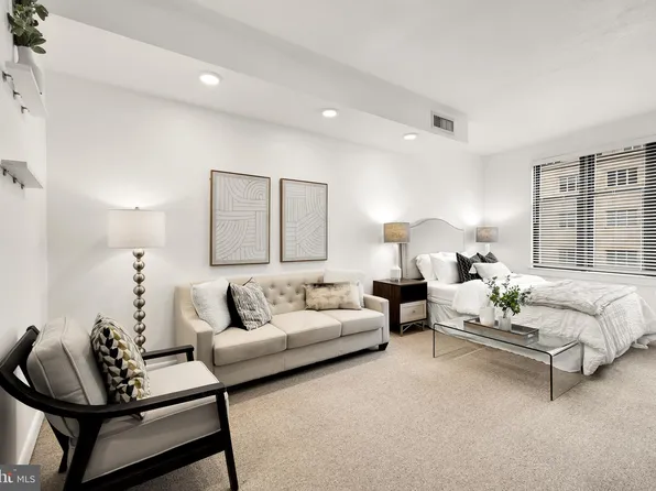 400 Massachusetts Ave NW APT 402, Washington, DC 20001