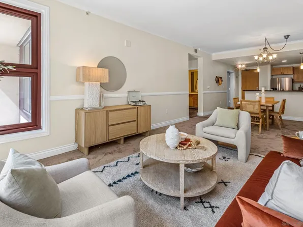 1150 J St Unit 204, San Diego, CA 92101