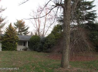 4 Ardmore Rd, Marlboro, NJ 07746