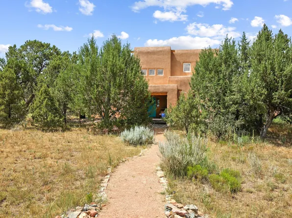10 Chaco Loop, Sandia Park, NM 87047