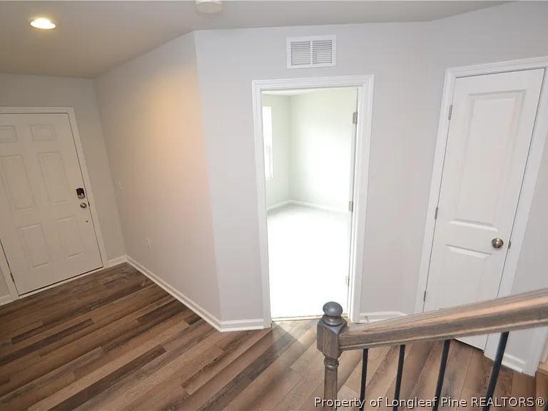 1860 Woodall Crest Dr — Photo 3