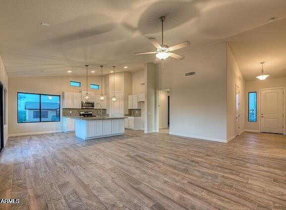 5th image of 445 S 310TH Drive