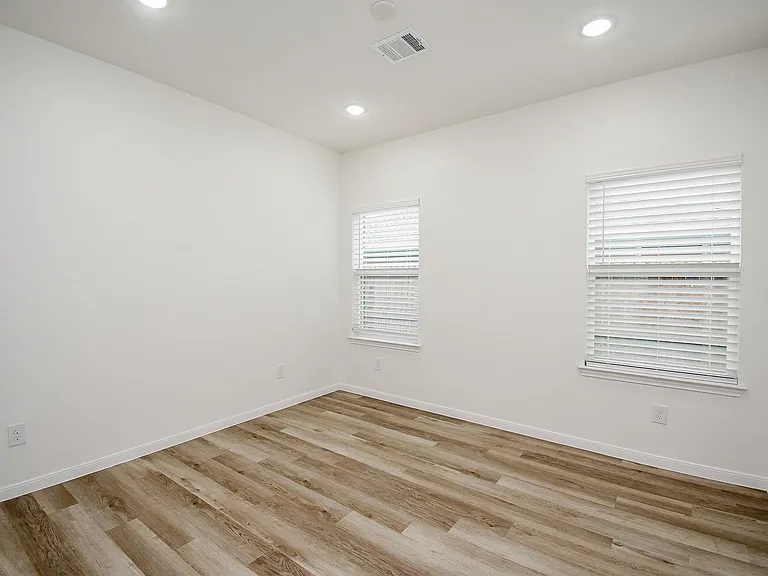 2139 Counter Point Dr — Photo 36