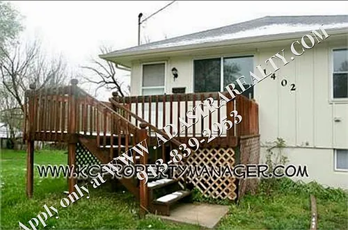 1402 S Harris Ave Photo 1