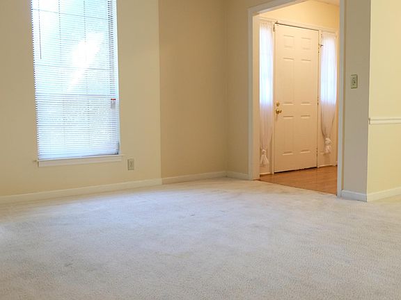 2nd image of 213 Brentwood Point