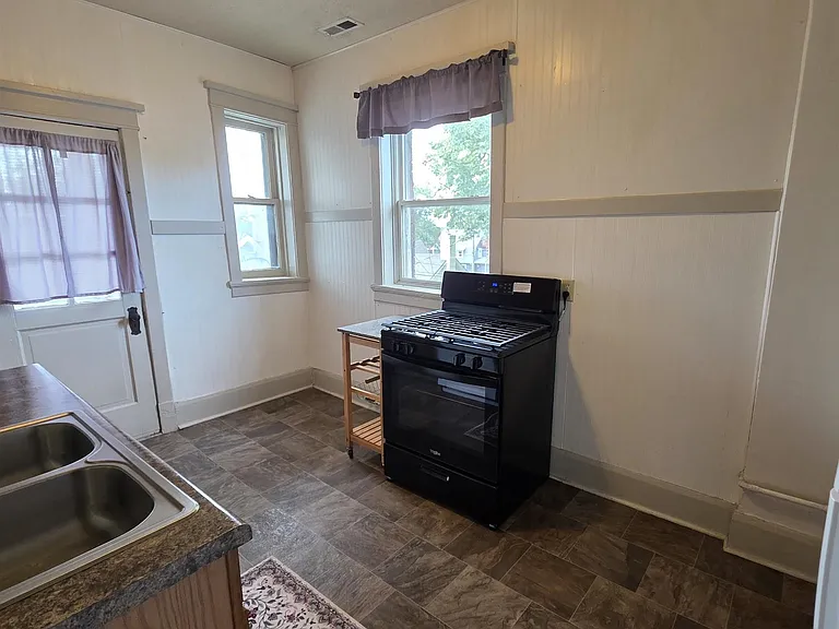 528 S 26th Ave #B — Photo 15