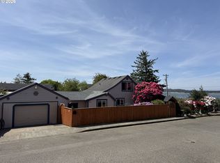 407 S Empire Blvd, Coos Bay, OR 97420