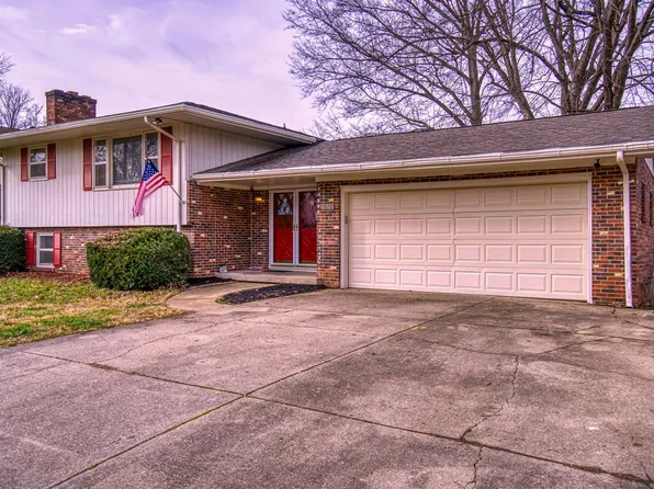 1010 N Vine St, Boonville, IN 47601