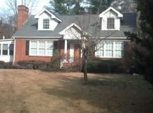 3511 Pinevale Rd, Roanoke, VA 24018