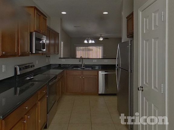 5th image of 37020 W Mondragone Ln