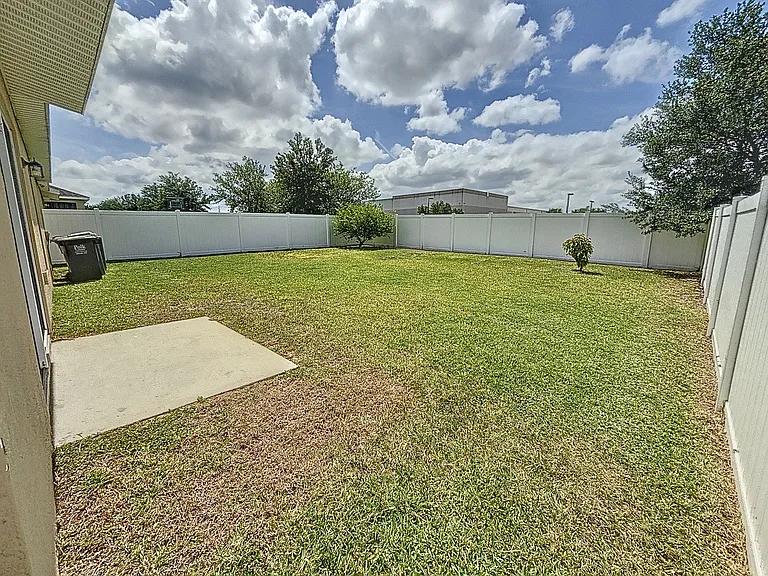 469 Ogelthorpe Dr — Photo 22