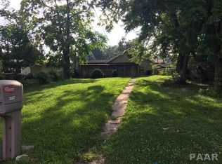 3807 N Grand Blvd, Peoria, IL