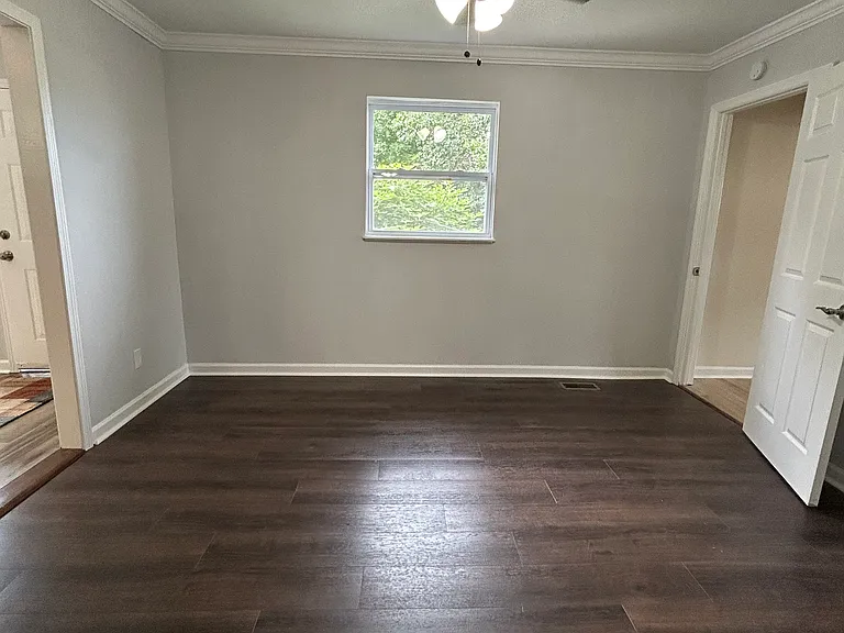 1124 Whites Mill Rd — Photo 8