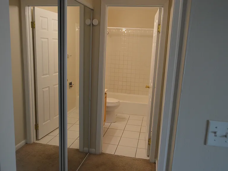 57 Washington Blvd #212 — Photo 15