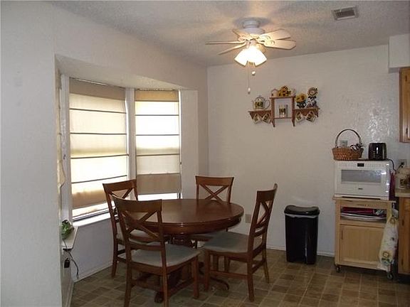 4th image of 7205 Kary Lynn Dr E
