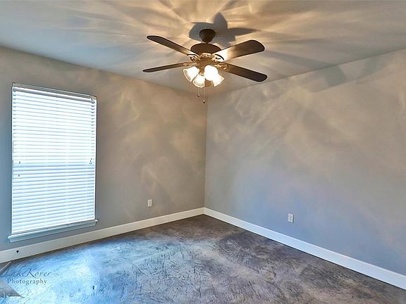 5th image of 3812 Carrera Ln