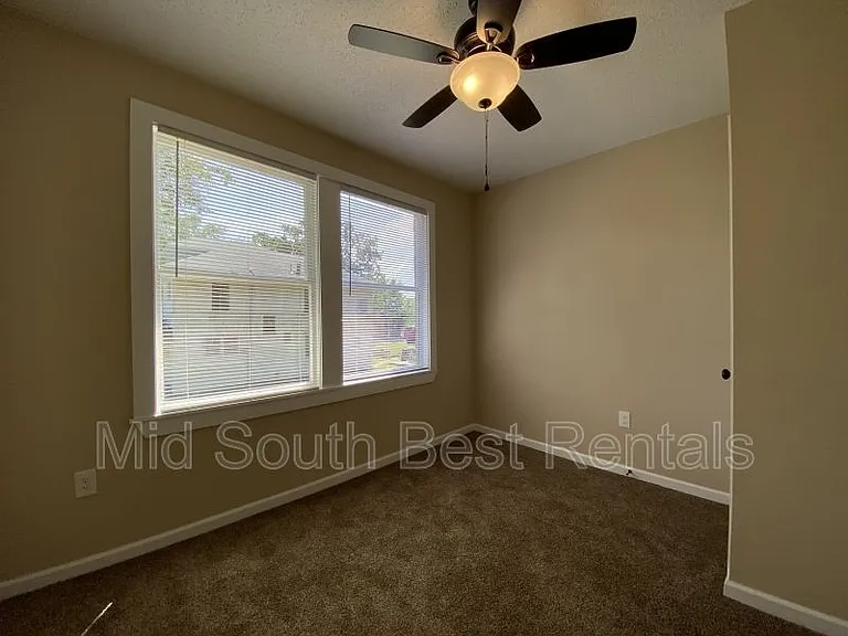 1607 W 22nd St — Photo 7