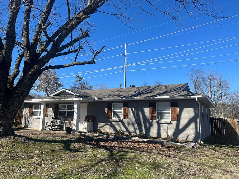 3006 Scott Ln — Photo 3
