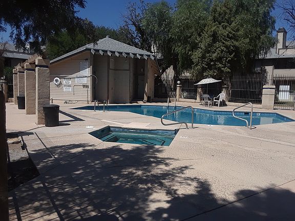 2nd image of 5688 S Wood Crest Dr