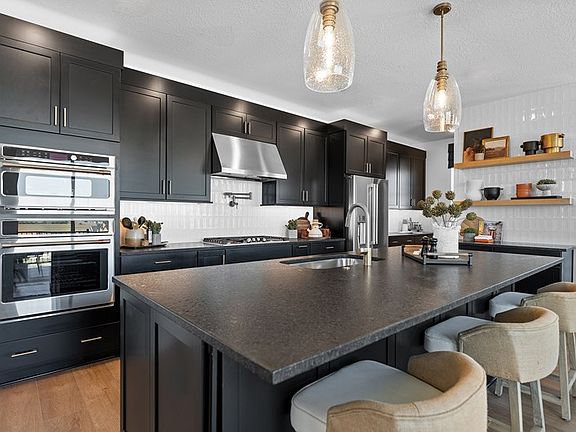 The Cedarbark - Kitchen