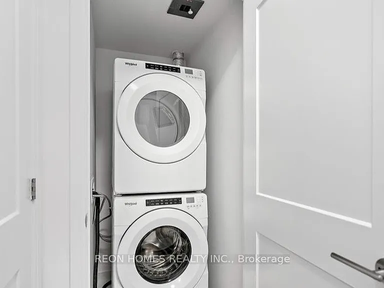 7895 Jane St #807 — Photo 9