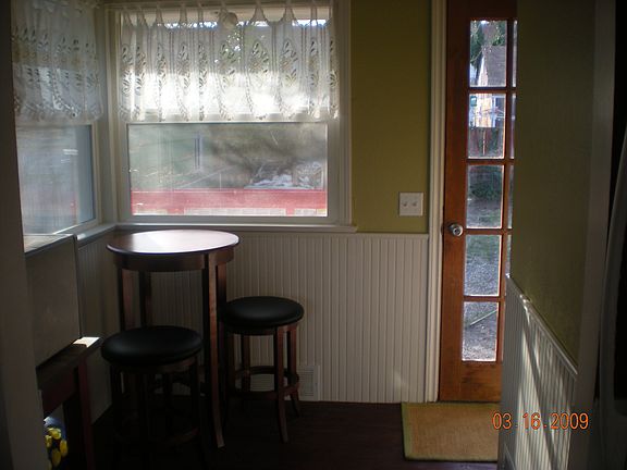 breakfast nook 2009