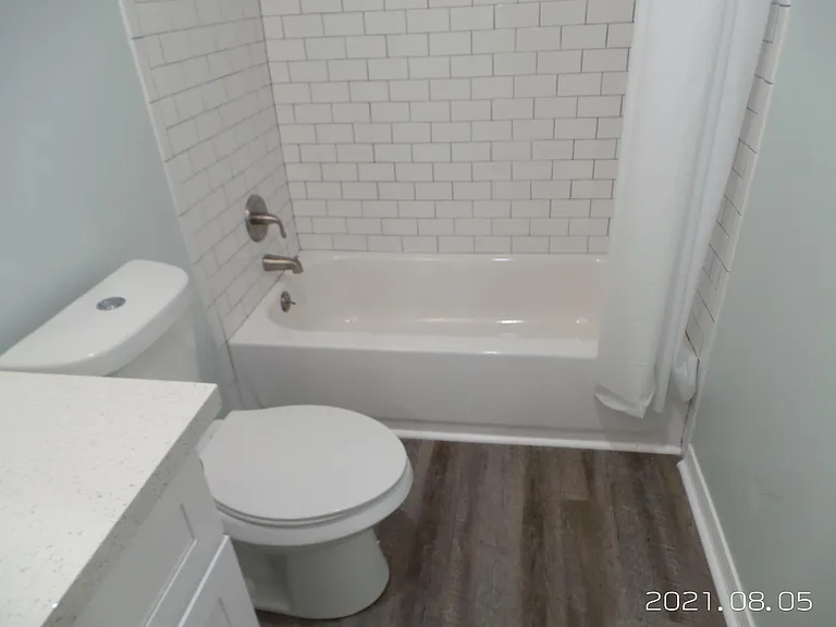 723 S Berthe Ave #9 — Photo 5