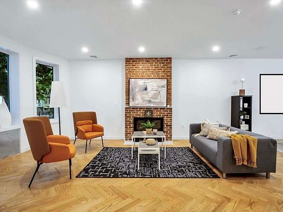 5th image of 729 Chauncey St