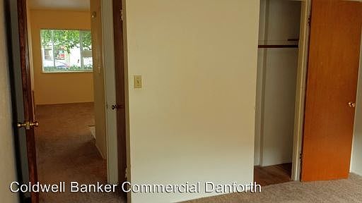 5th image of 7618 Greenwood Ave N