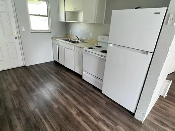522 10th St W #C, Palmetto, FL 34221