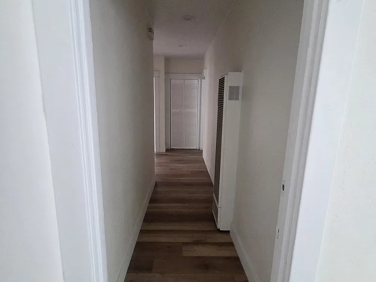 1345 S Flower St — Photo 17