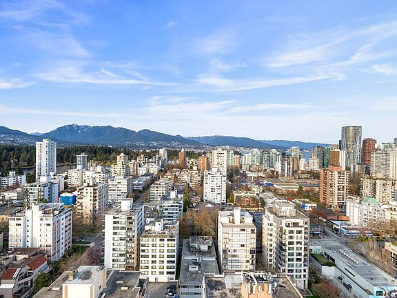 3rd image of 1850 Comox St #607